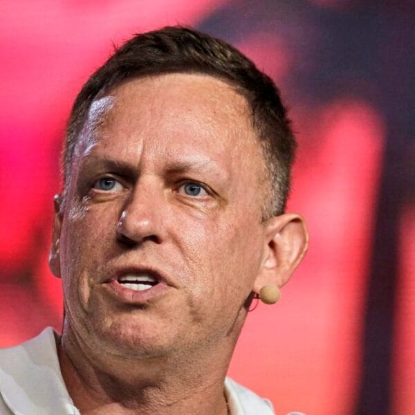 Teknoloji İdeologları Nasıl bir Savaş Devrimi Hayali Kuruyor?