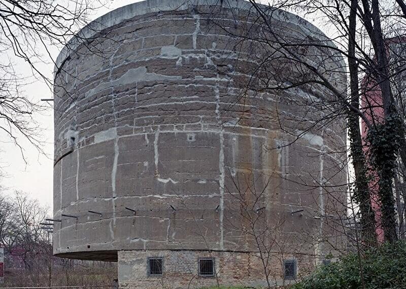 Faşizmin ve Yapay Zekânın Büyüklük Merakı