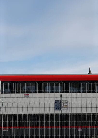 “Çok Hızlı İlerliyor”: En İyi Yapay Zekâyı Yaratma Yarışının İç Yüzü